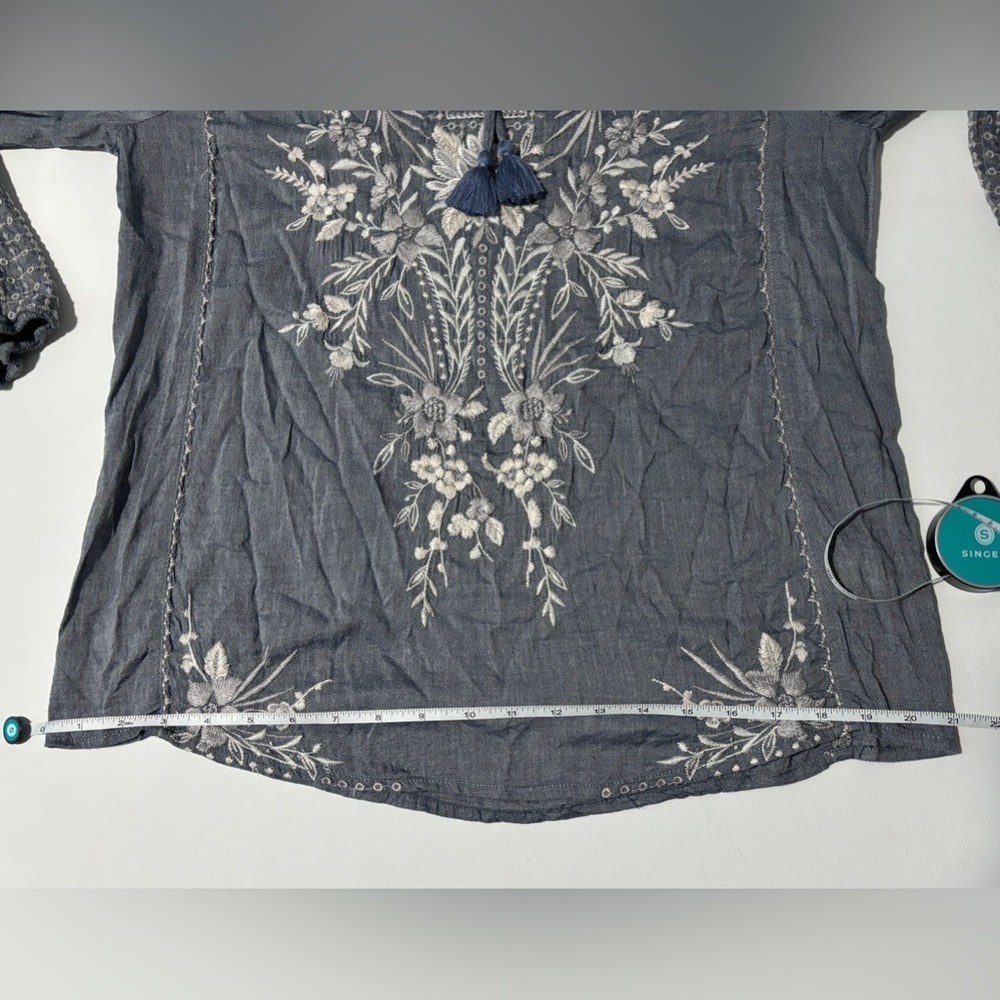 Johnny Was Workshop Oleander Marrakesh Blouse Chambray White Blue Size XS - Picture 9 of 11